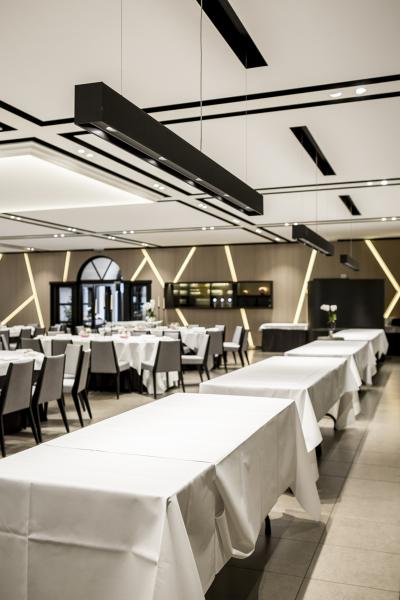 Waeles Puur Maatwerk inrichting feestzaal Salons Saint Germain Diksmuide