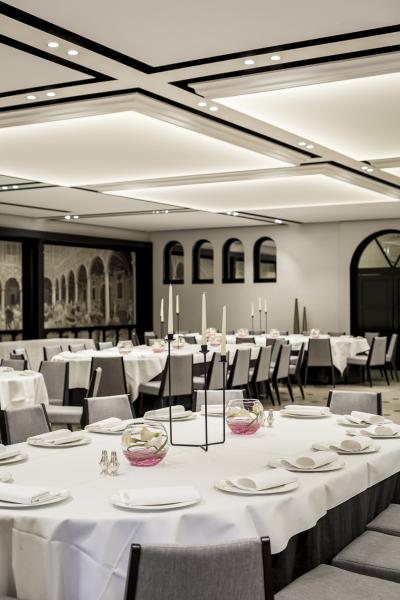 Waeles Puur Maatwerk inrichting feestzaal Salons Saint Germain Diksmuide