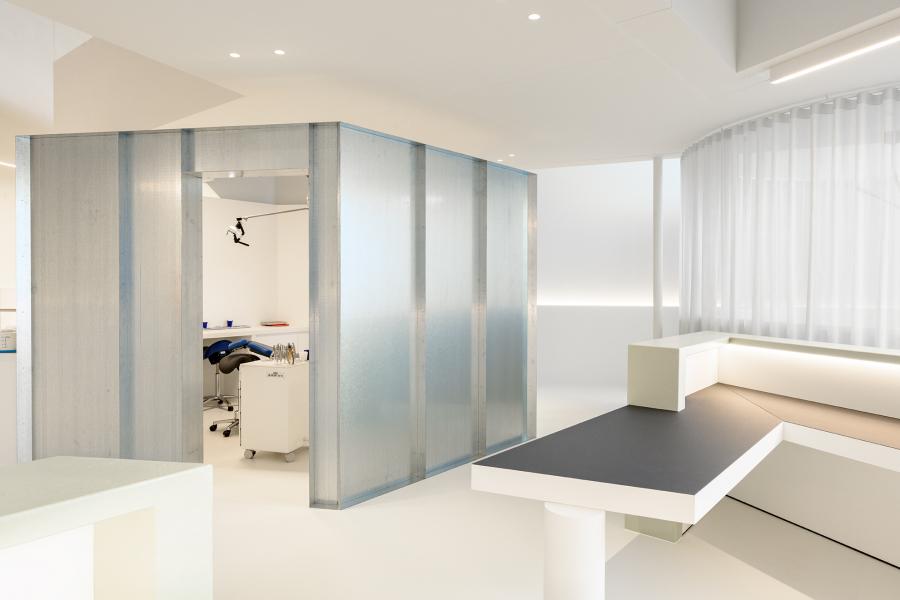 orthodontie praktijk tandarts veurne studio verlinde bjorn polyester gegalvaniseerd staal galvanisé