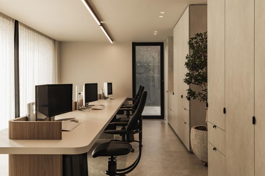 natuursteen, bureau, kantoor inrichting, notelaar fineer